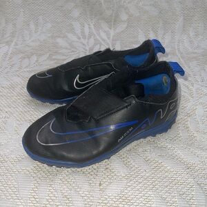 Nike Jr Soccer Cleats Youth 2.5Y Black Mercurial Zoom Air Indoor